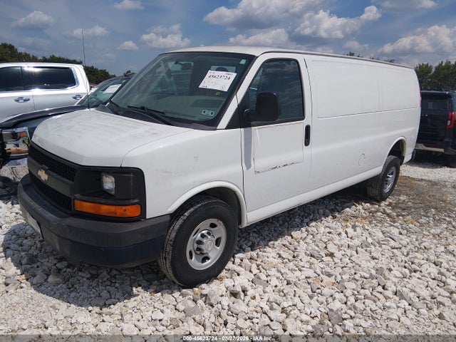 Chevrolet Express 3500 Work Van 2015 1GCZGUCF6F1127574 Image 2