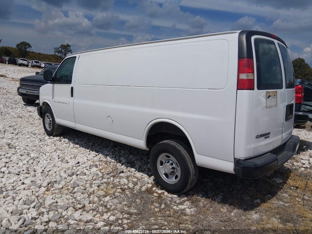 Chevrolet Express 3500 Work Van 2015 1GCZGUCF6F1127574 Image 3