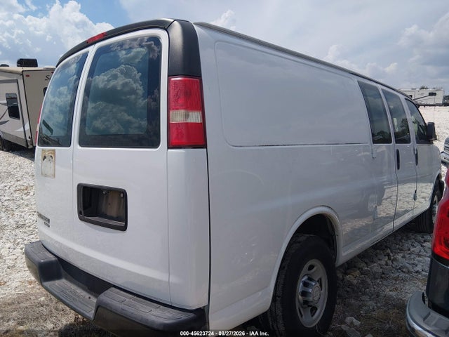 Chevrolet Express 3500 Work Van 2015 1GCZGUCF6F1127574 Image 4