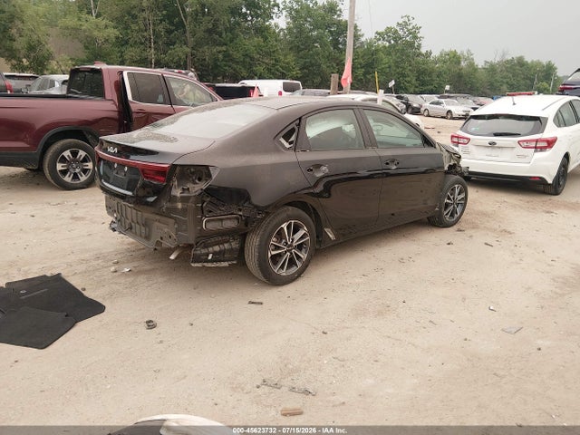 45623732 :رقم المزاد ، 3KPF24AD1NE439106 vin ، 2022 Kia Forte Lxs مزاد بيع
