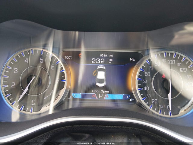 Продаж на аукціоні авто 2015 Chrysler 200 C, vin: 1C3CCCCB3FN501130, номер лоту: 45623829