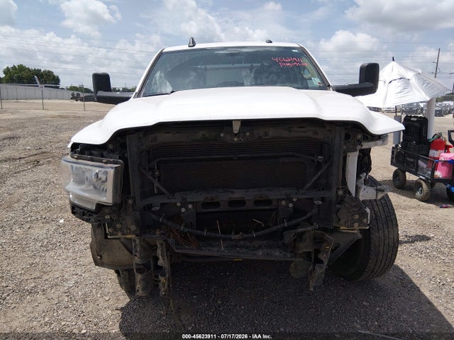 45623911 :رقم المزاد ، 3C6UR4CJ4KG517875 vin ، 2019 Ram 2500 Tradesman  4x2 6'4 Box مزاد بيع