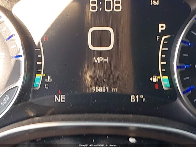 45623969 :رقم المزاد ، 2C4RC1EG1JR112887 vin ، 2018 Chrysler Pacifica Touring L Plus مزاد بيع