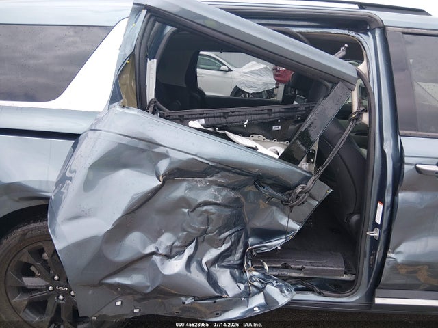 Продажа на аукционе авто 2023 Kia Carnival Mpv Sx Prestige, vin: KNDNE5H38P6258390, номер лота: 45623985