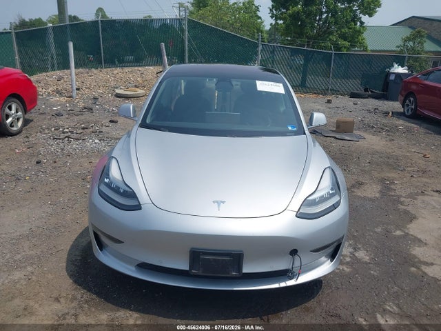 Продажа на аукционе авто 2018 Tesla Model 3 Long Range/mid Range, vin: 5YJ3E1EA5JF060865, номер лота: 45624006