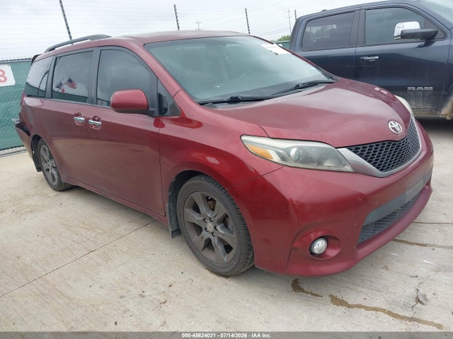Aukcja sprzedaży 2016 Toyota Sienna Se 8 Passenger, vin: 5TDXK3DCXGS763715, numer aukcji: 45624021