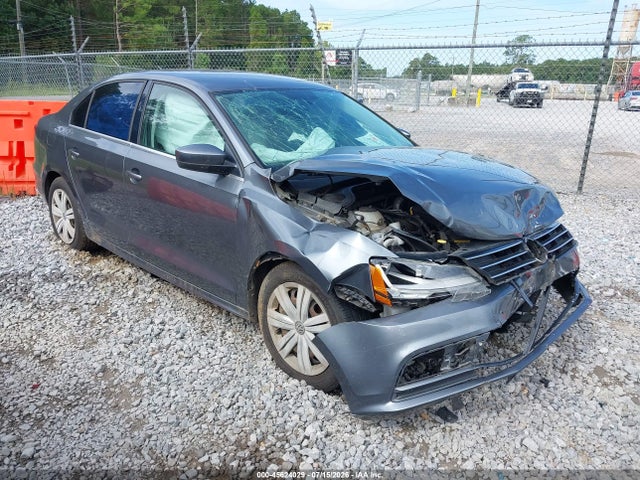 2017 3VW2B7AJ3HM372635 main image