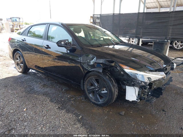 Продажа на аукционе авто 2023 Hyundai Elantra Sel, vin: KMHLM4AG4PU565662, номер лота: 45624052