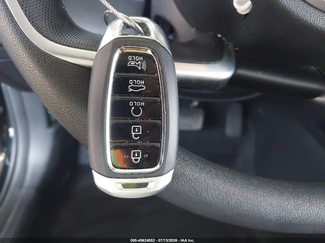 Продажа на аукционе авто 2023 Hyundai Elantra Sel, vin: KMHLM4AG4PU565662, номер лота: 45624052