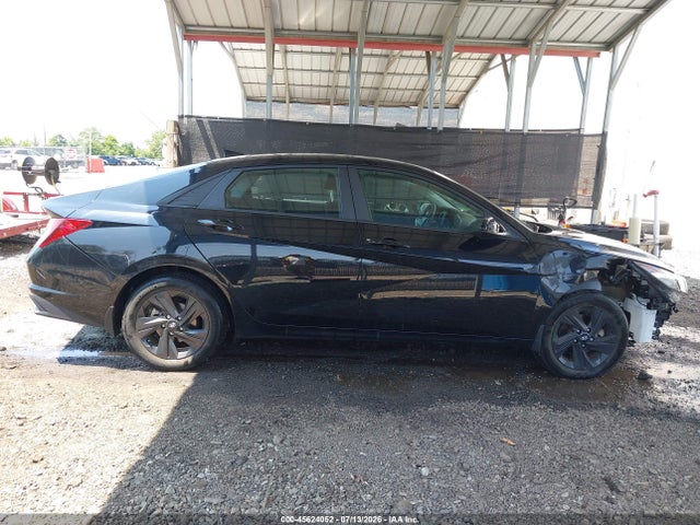 Продажа на аукционе авто 2023 Hyundai Elantra Sel, vin: KMHLM4AG4PU565662, номер лота: 45624052