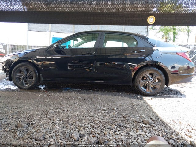 Продажа на аукционе авто 2023 Hyundai Elantra Sel, vin: KMHLM4AG4PU565662, номер лота: 45624052