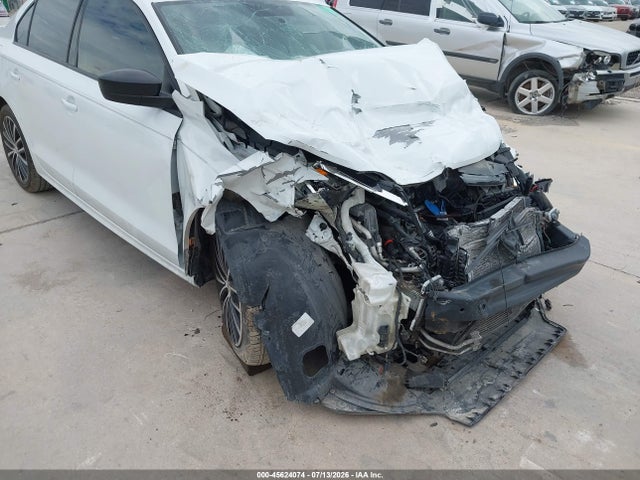 Aukcja sprzedaży 2015 Volkswagen Jetta 1.8t Sport, vin: 3VWD17AJ8FM325724, numer aukcji: 45624074