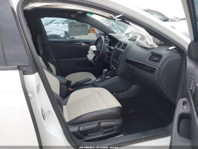 Aukcja sprzedaży 2015 Volkswagen Jetta 1.8t Sport, vin: 3VWD17AJ8FM325724, numer aukcji: 45624074