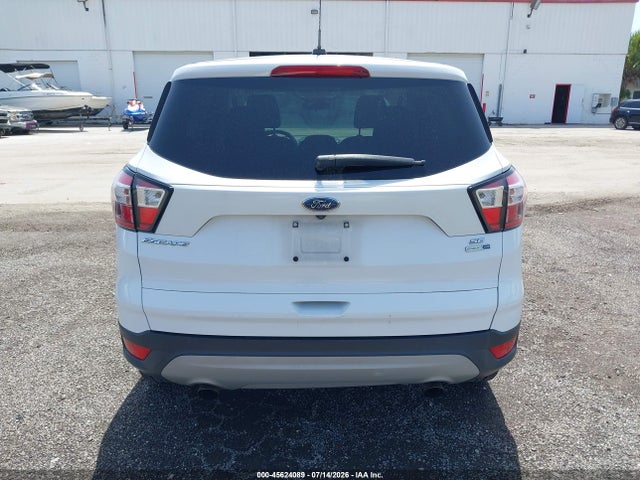 Продаж на аукціоні авто 2017 Ford Escape Se, vin: 1FMCU9GD4HUD32358, номер лоту: 45624089