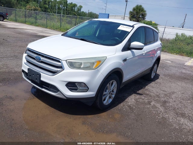 Продаж на аукціоні авто 2017 Ford Escape Se, vin: 1FMCU9GD4HUD32358, номер лоту: 45624089
