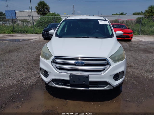 Продаж на аукціоні авто 2017 Ford Escape Se, vin: 1FMCU9GD4HUD32358, номер лоту: 45624089