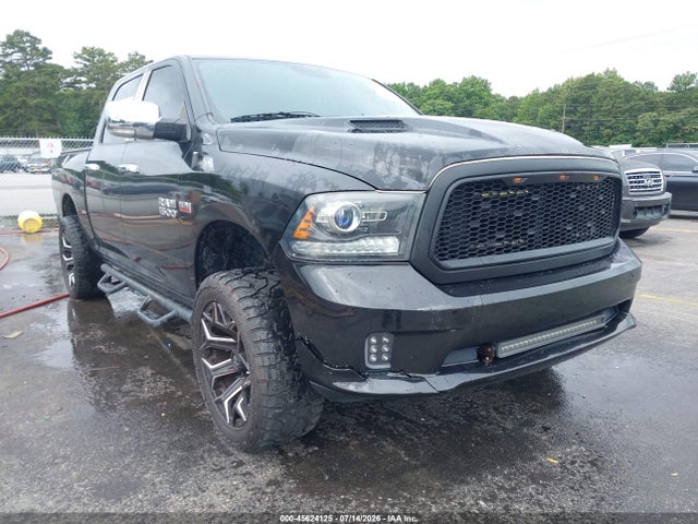 45624125 :رقم المزاد ، 1C6RR7MT3FS540201 vin ، 2015 Ram 1500 Sport مزاد بيع