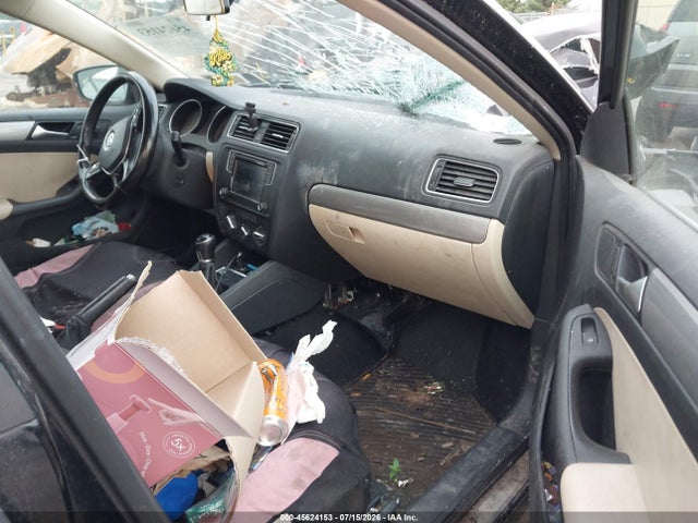 45624153 :رقم المزاد ، 3VWB67AJ3HM251219 vin ، 2017 Volkswagen Jetta 1.4t Se مزاد بيع