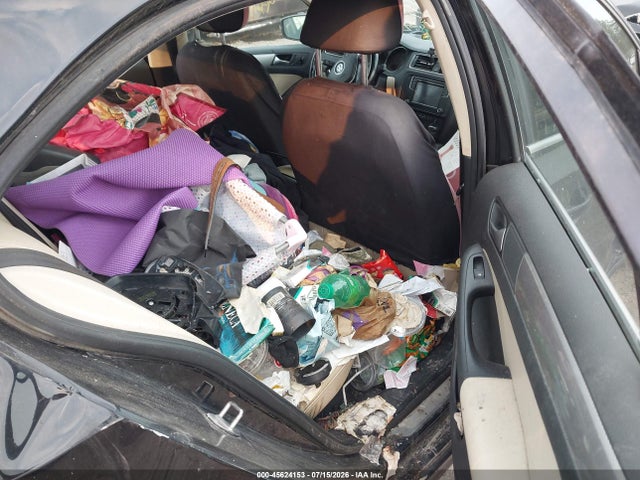 45624153 :رقم المزاد ، 3VWB67AJ3HM251219 vin ، 2017 Volkswagen Jetta 1.4t Se مزاد بيع