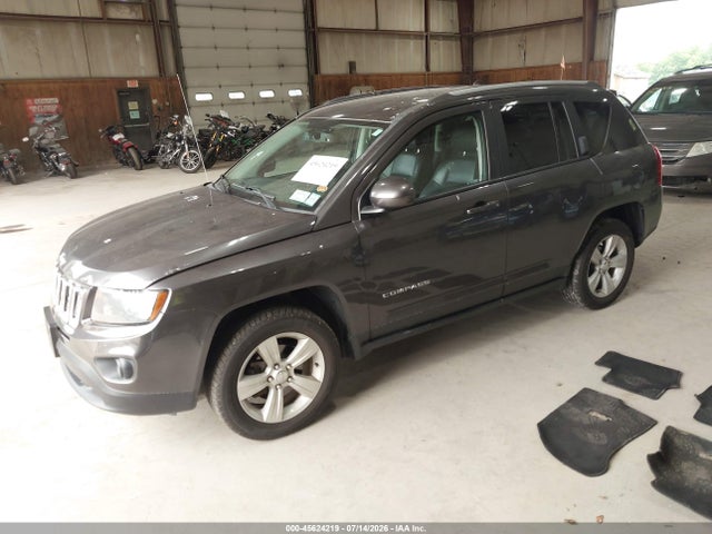 2016 Jeep Compass Latitude მანქანა იყიდება აუქციონზე, vin: 1C4NJDEB0GD757553, აუქციონის ნომერი: 45624219