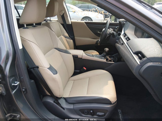 2020 Lexus Es 350 მანქანა იყიდება აუქციონზე, vin: 58ADZ1B14LU064594, აუქციონის ნომერი: 45624235