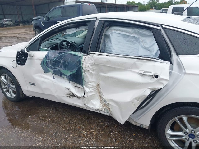 Aukcja sprzedaży 2016 Ford Fusion Energi Titanium, vin: 3FA6P0SU6GR366700, numer aukcji: 45624252
