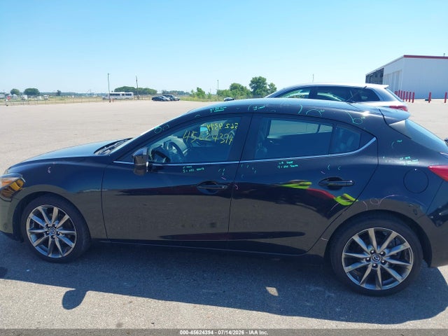 Mazda Mazda3 Touring 2018 3MZBN1L30JM193221 Image 14