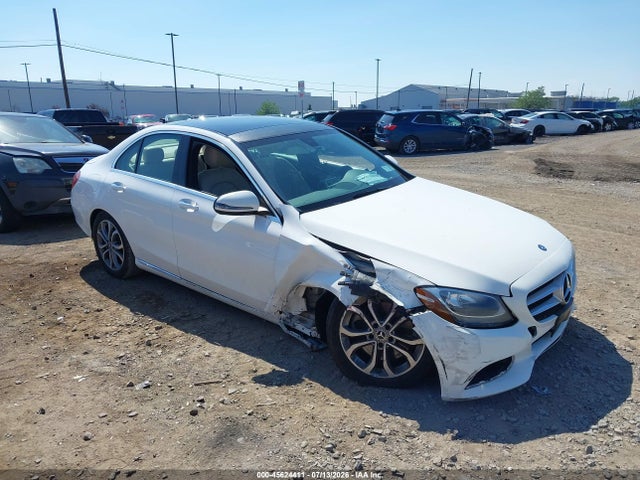 Aukcja sprzedaży 2017 Mercedes-benz C 300 4matic, vin: 55SWF4KB7HU224747, numer aukcji: 45624411