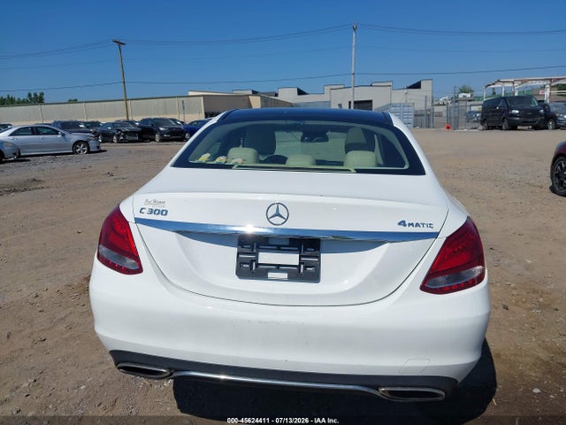 Aukcja sprzedaży 2017 Mercedes-benz C 300 4matic, vin: 55SWF4KB7HU224747, numer aukcji: 45624411