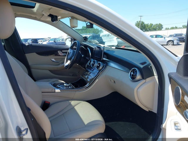 Aukcja sprzedaży 2017 Mercedes-benz C 300 4matic, vin: 55SWF4KB7HU224747, numer aukcji: 45624411