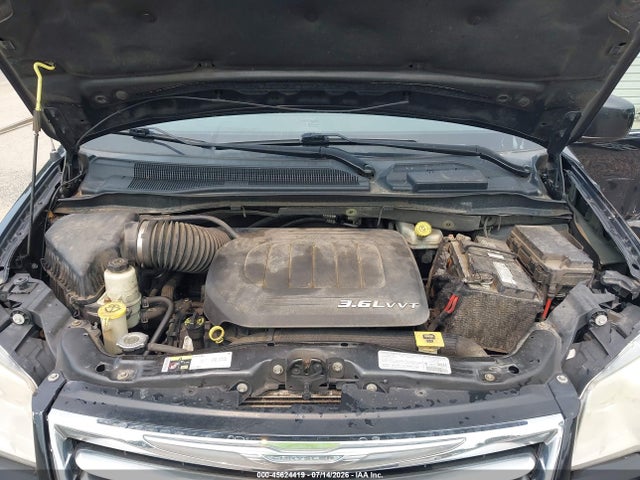 2013 Chrysler Town & Country Touring მანქანა იყიდება აუქციონზე, vin: 2C4RC1BG8DR632321, აუქციონის ნომერი: 45624419