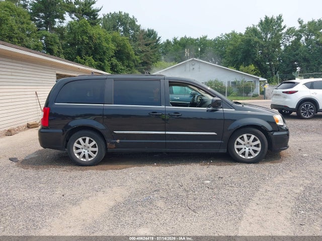2013 Chrysler Town & Country Touring მანქანა იყიდება აუქციონზე, vin: 2C4RC1BG8DR632321, აუქციონის ნომერი: 45624419