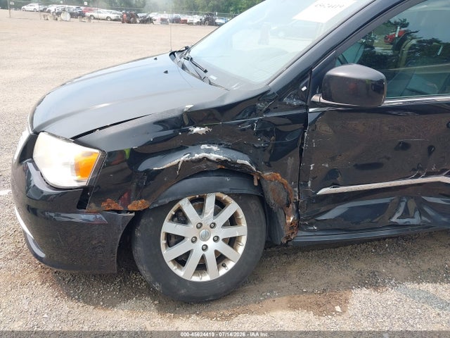 2013 Chrysler Town & Country Touring მანქანა იყიდება აუქციონზე, vin: 2C4RC1BG8DR632321, აუქციონის ნომერი: 45624419
