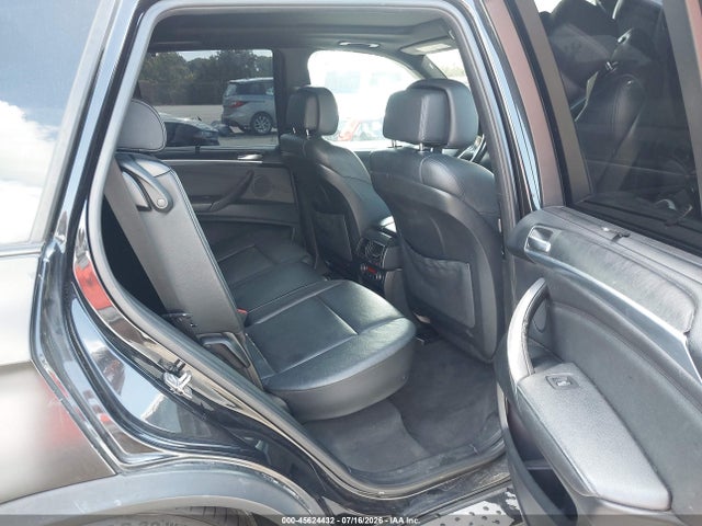 45624432 :رقم المزاد ، 5UXZV8C54BL417751 vin ، 2011 Bmw X5 Xdrive50i مزاد بيع