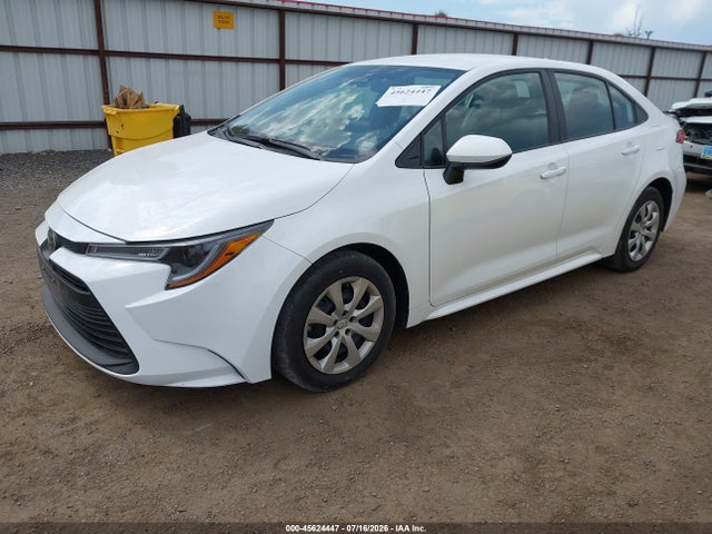 Toyota COROLLA LE 2025 5YFB4MDE5SP236307 Image 2