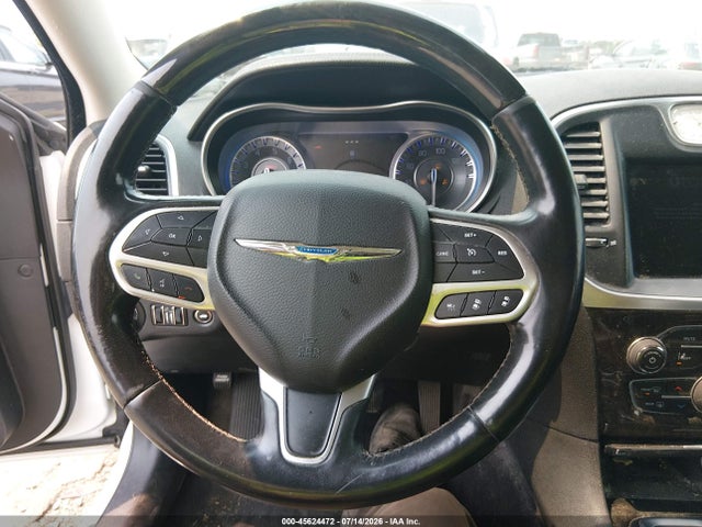 2C3CCAKG5JH268192 Chrysler 300 Limited Awd