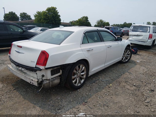 2C3CCAKG5JH268192 Chrysler 300 Limited Awd