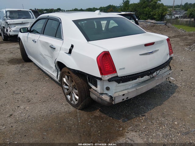2C3CCAKG5JH268192 Chrysler 300 Limited Awd