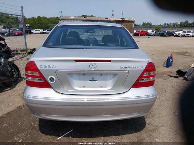 45624588 :رقم المزاد ، WDBRF40J94F482457 vin ، 2004 Mercedes-benz C 230 Kompressor Sport/sport مزاد بيع