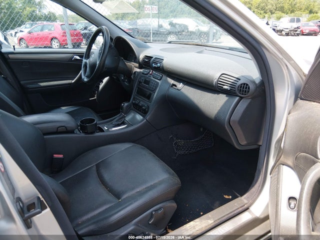 45624588 :رقم المزاد ، WDBRF40J94F482457 vin ، 2004 Mercedes-benz C 230 Kompressor Sport/sport مزاد بيع