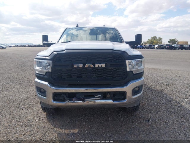 45624604 :رقم المزاد ، 3C6TR5CJ8MG652264 vin ، 2021 Ram 2500 Tradesman  4x4 6'4 Box مزاد بيع