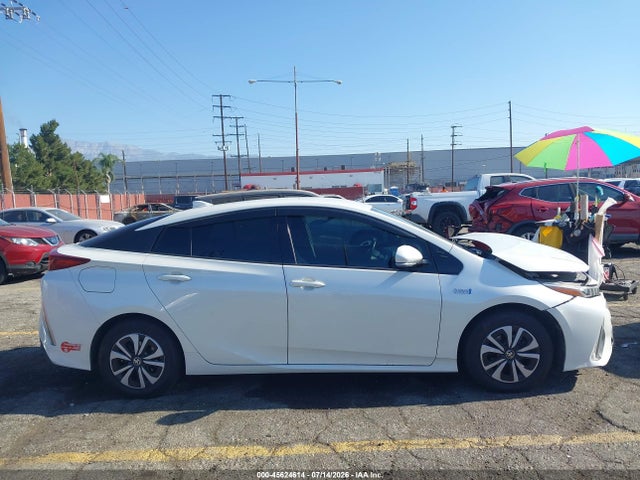 Toyota Prius Prime Premium 2017 JTDKARFP0H3040751 Image 14