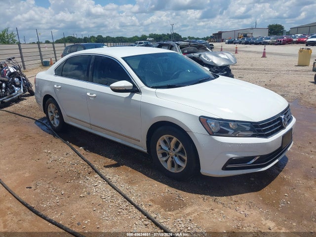 2016 Volkswagen Passat 1.8t S მანქანა იყიდება აუქციონზე, vin: 1VWAT7A37GC003867, აუქციონის ნომერი: 45624651