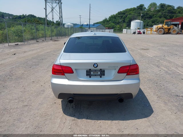 2013 Bmw 335i Xdrive მანქანა იყიდება აუქციონზე, vin: WBAKF9C53DE672630, აუქციონის ნომერი: 45624684