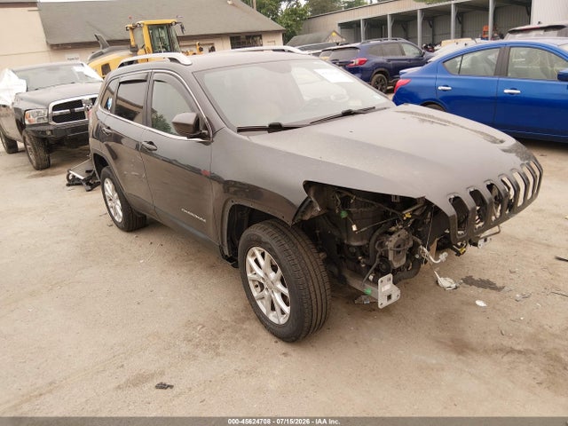 45624708 :رقم المزاد ، 1C4PJMCS4HW594570 vin ، 2017 Jeep Cherokee Latitude مزاد بيع
