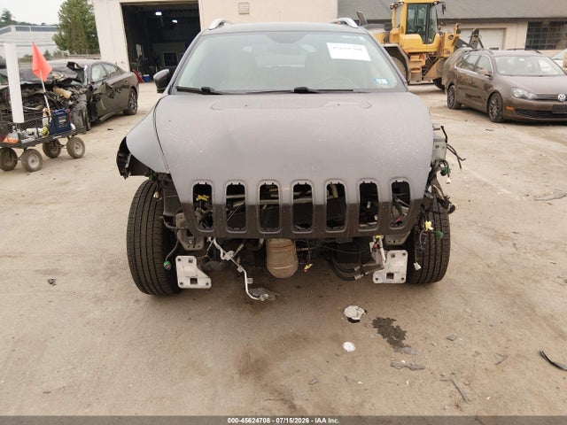2017 Jeep Cherokee Latitude მანქანა იყიდება აუქციონზე, vin: 1C4PJMCS4HW594570, აუქციონის ნომერი: 45624708