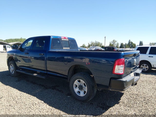 3C63R3GJ1LG183595 RAM 3500 Tradesman 4x4 8&#039; Box