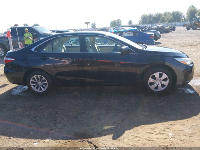 Продажа на аукционе авто 2015 Toyota Camry Le, vin: 4T1BF1FK2FU043645, номер лота: 45624759