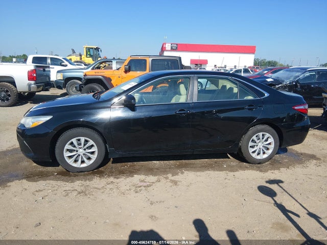 Продажа на аукционе авто 2015 Toyota Camry Le, vin: 4T1BF1FK2FU043645, номер лота: 45624759