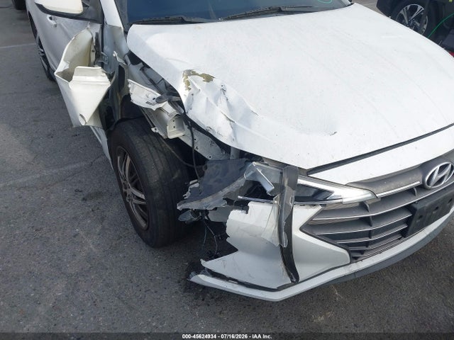 Hyundai ELANTRA SE 2019 5NPD74LF8KH428361 Image 18